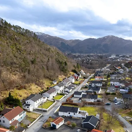 Ks Modern & Cozy Flat 20 Min From Centre Apartamento Bergen