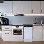 Ks Modern & Cozy Flat 20 Min From Centre Διαμέρισμα